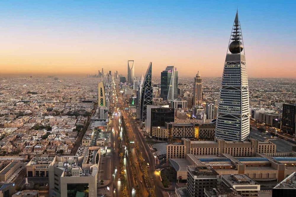 Saudi Arabia Offers 44 Tourism Investment Sites in Aseer Region